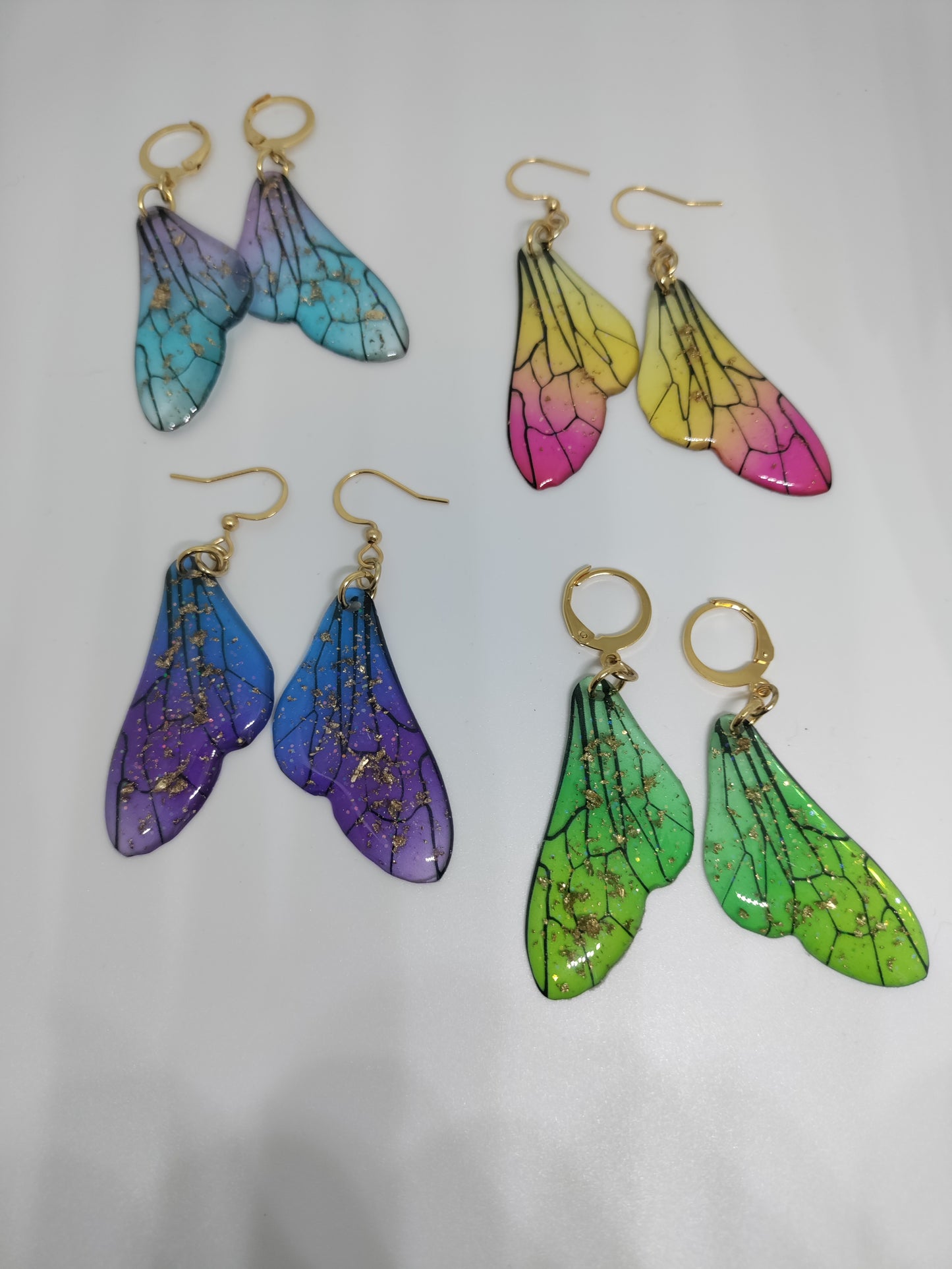 Boucles d'oreilles pendantes ailes de papillon colorées LEIA&CO