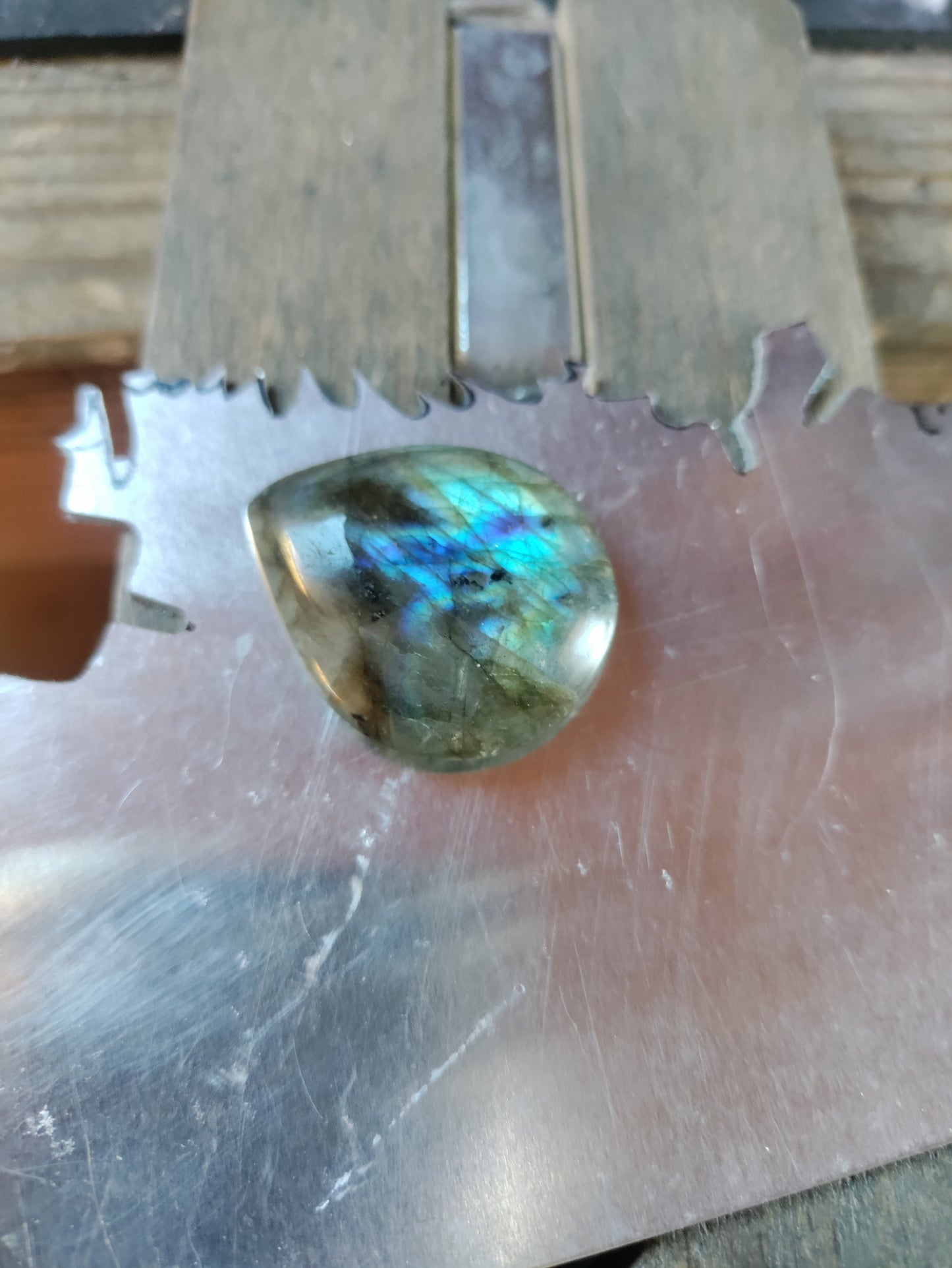 Collier pendentif goutte Labradorite naturelle multicolore LEIA&CO