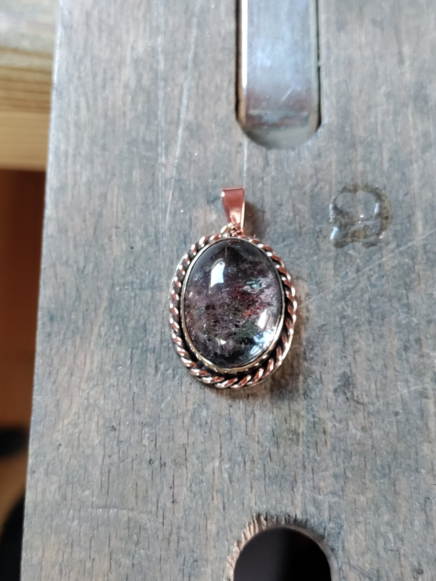 Pendentif doré avec agate mousse rose et verte LEIA&CO