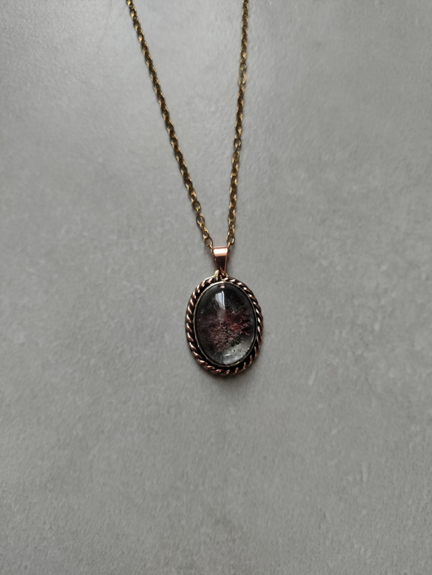 Pendentif doré avec agate mousse rose et verte LEIA&CO