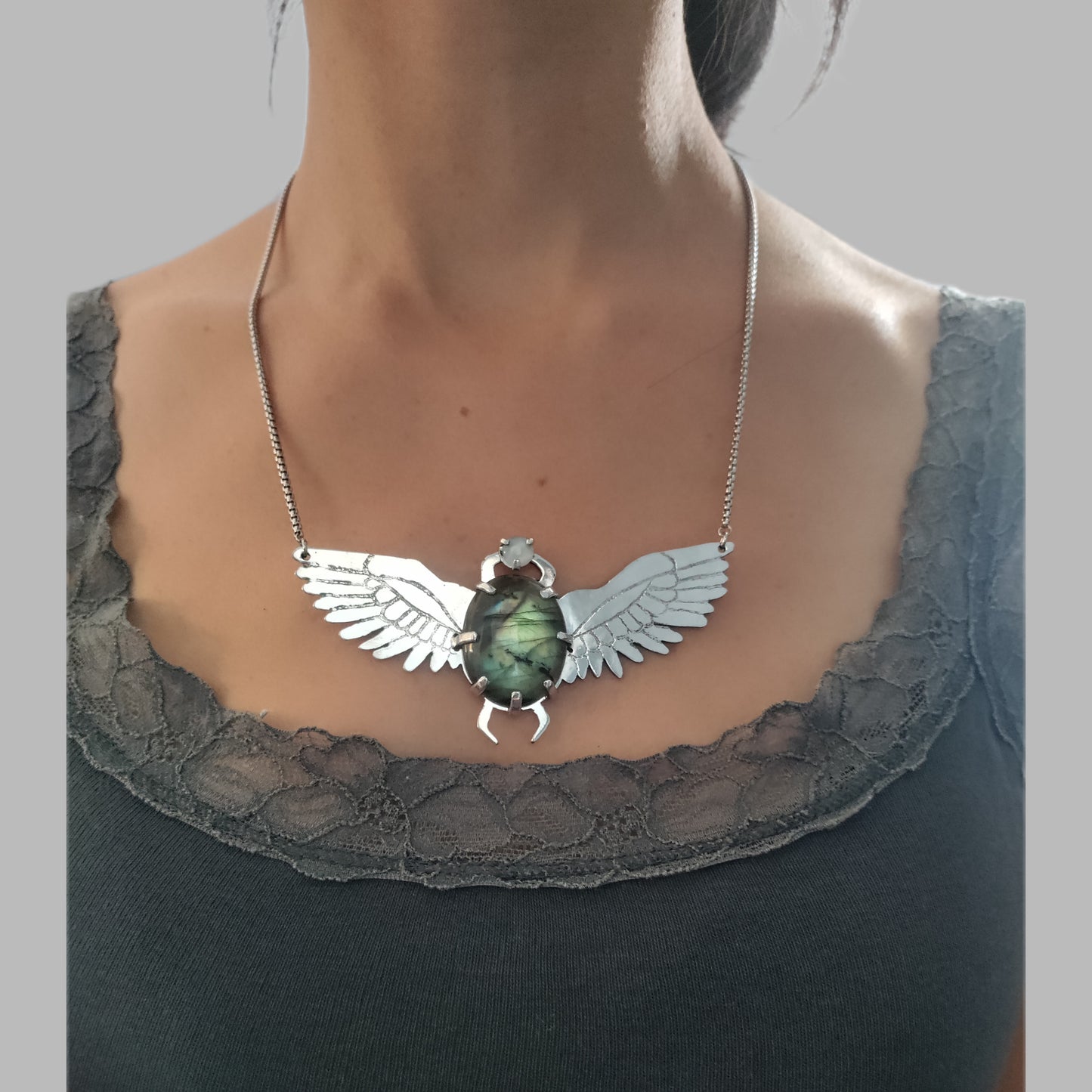 Collier scarabée égyptien unique fait main