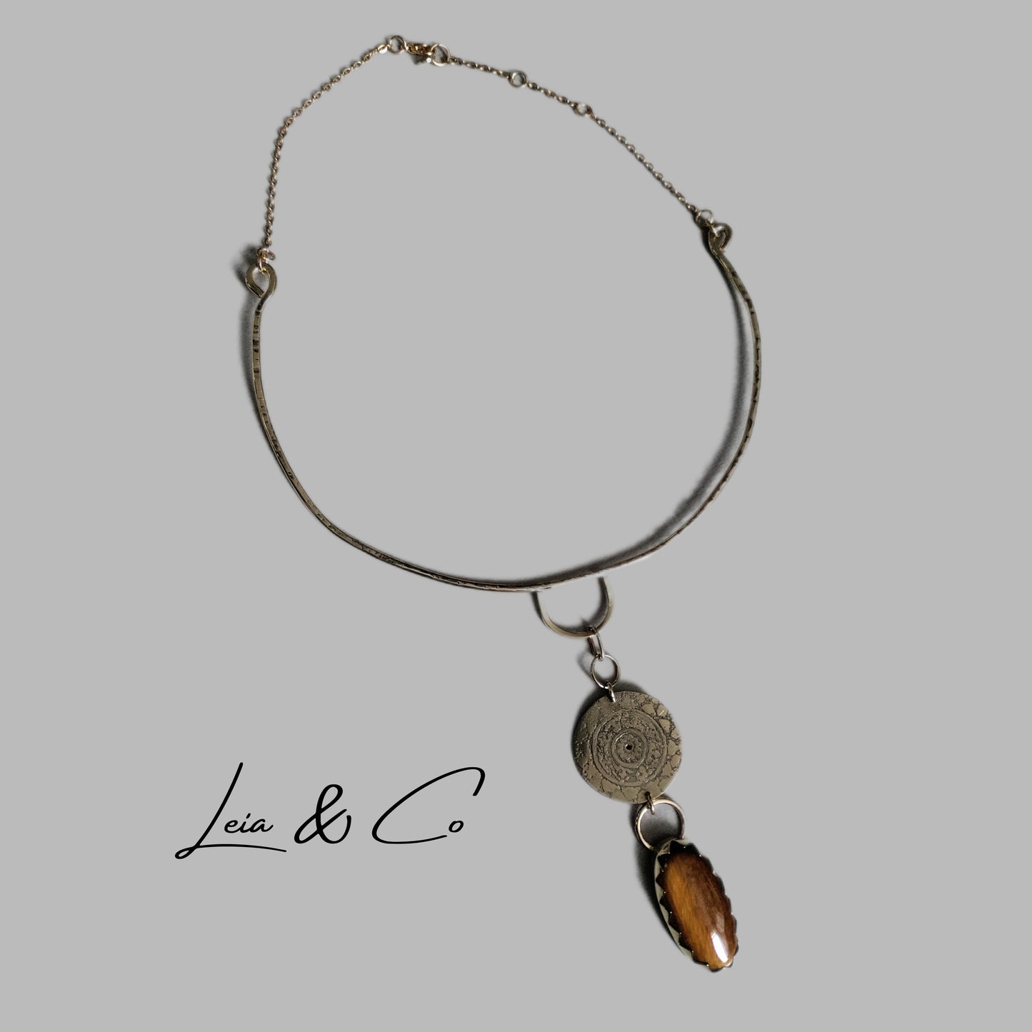 Collier ethnique unique mandala et oeil de tigre