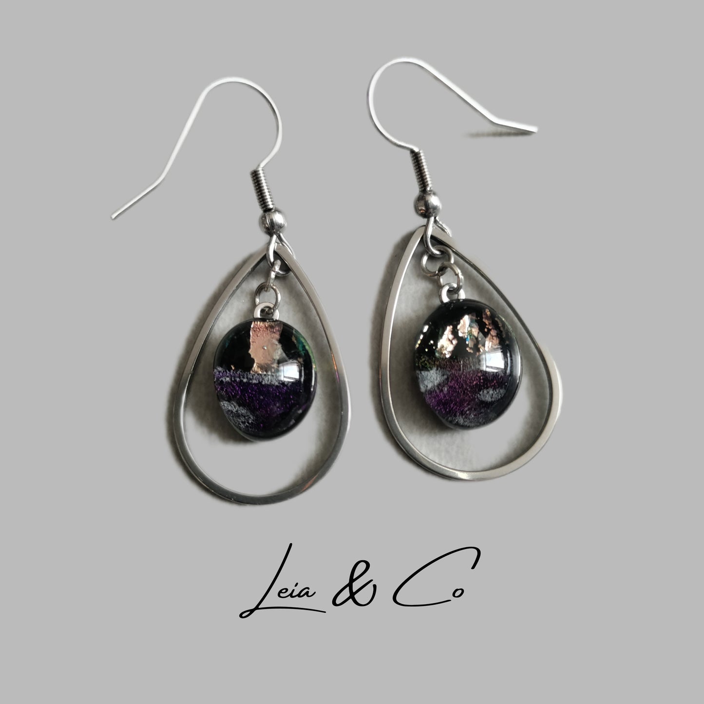 Drop earrings with purple dichroic glass in surgical steel LEIA&CO