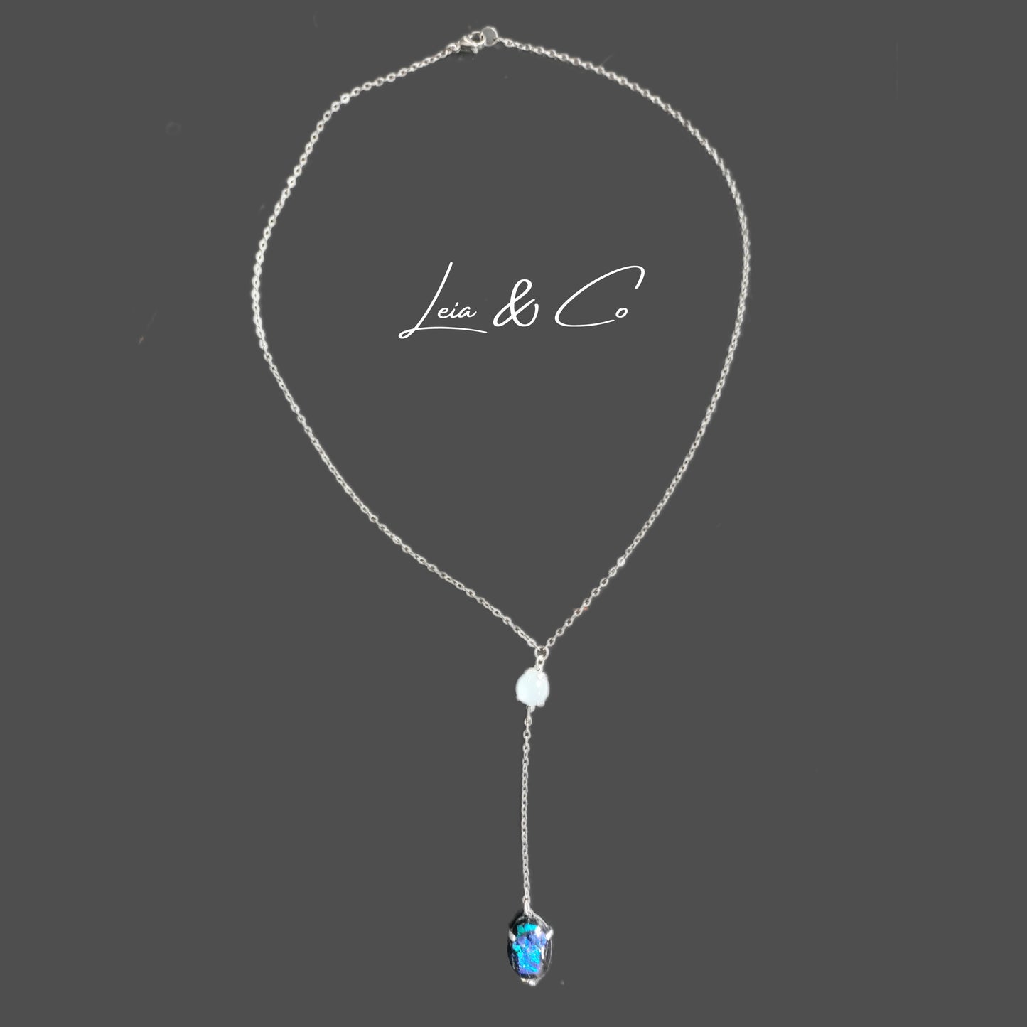 Collier verre dichroïque pendant bleu LEIA&CO