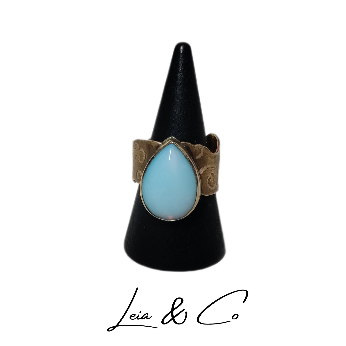 Bague féérique avec opalite et patine LEIA&CO