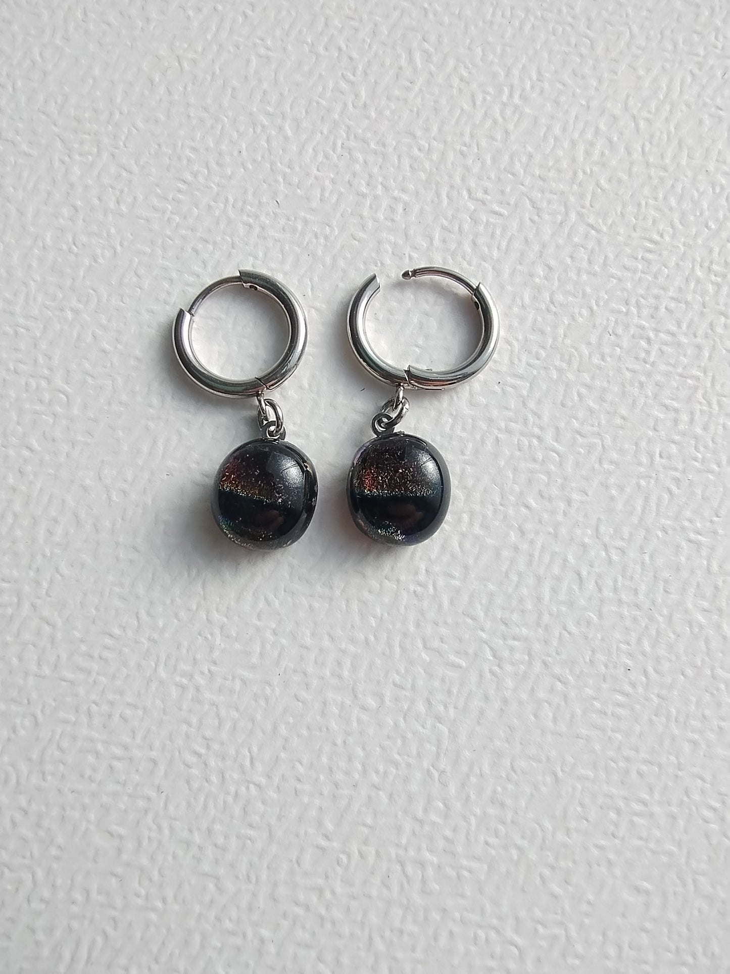 Boucles d'oreilles pendantes avec verre dichroïque multicolore LEIA&CO