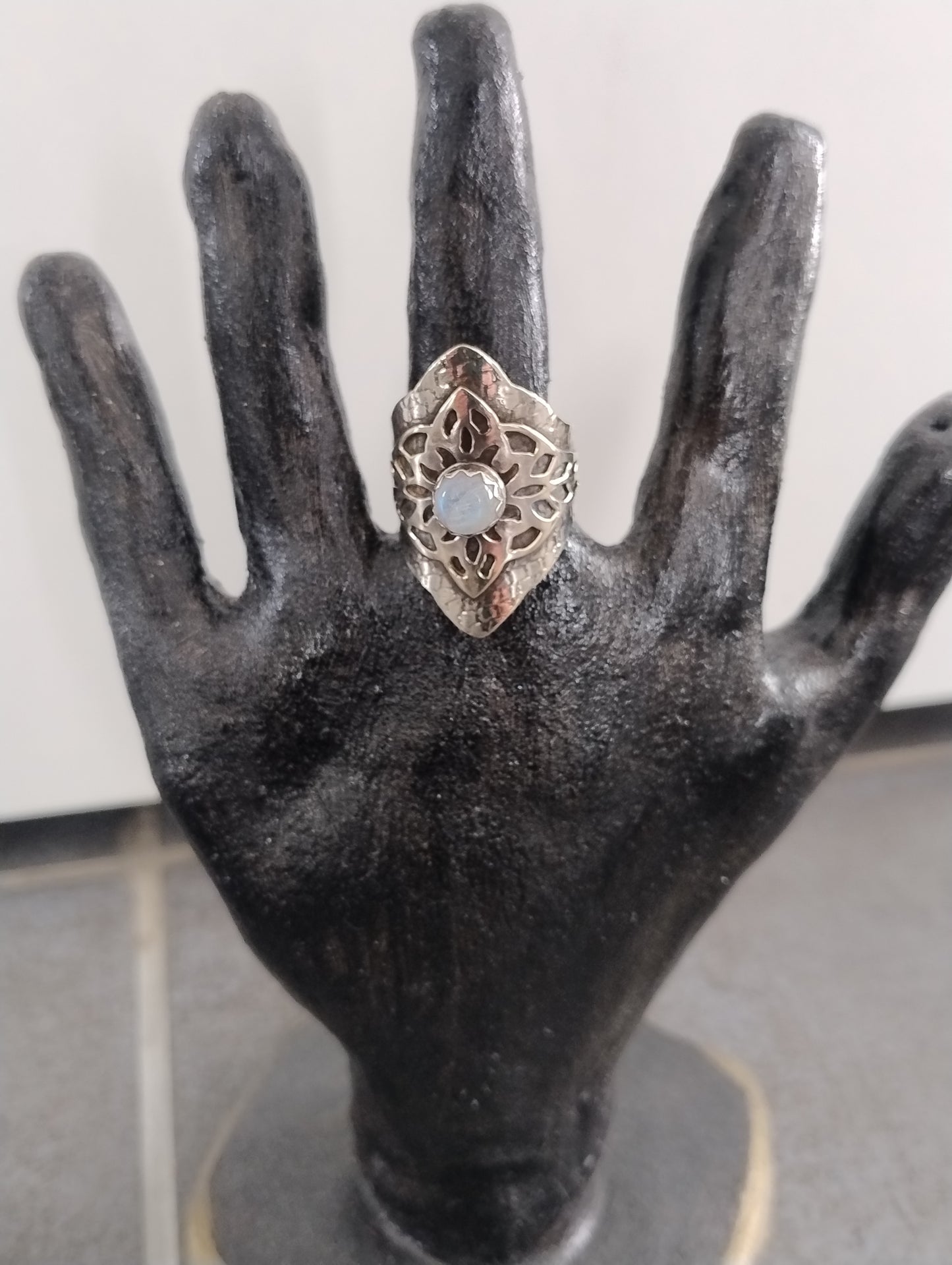 LEIA&CO silver color mandala and moonstone signet ring