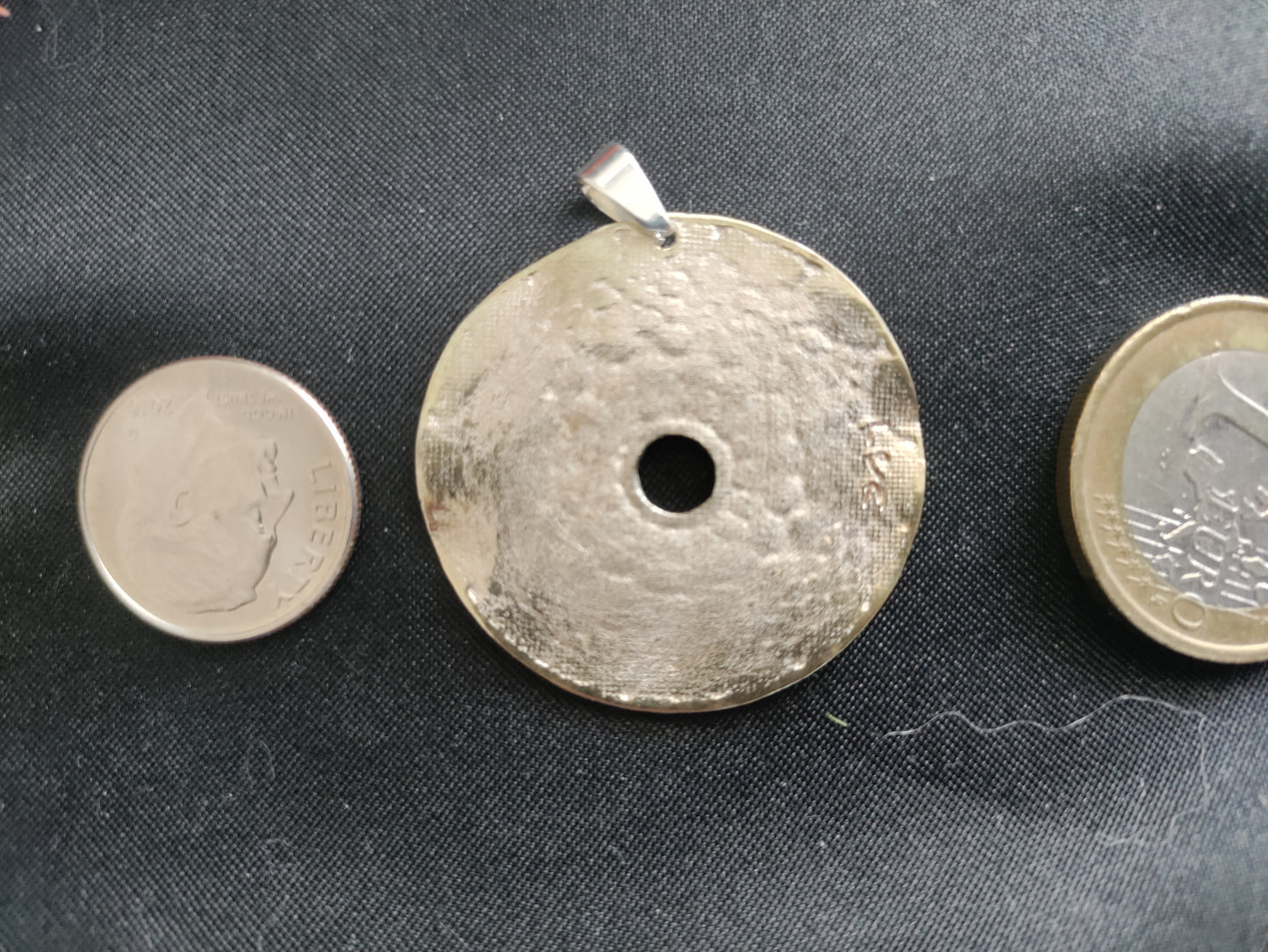 Pendentif Mandala en bronze blanc et doré LEIA&CO