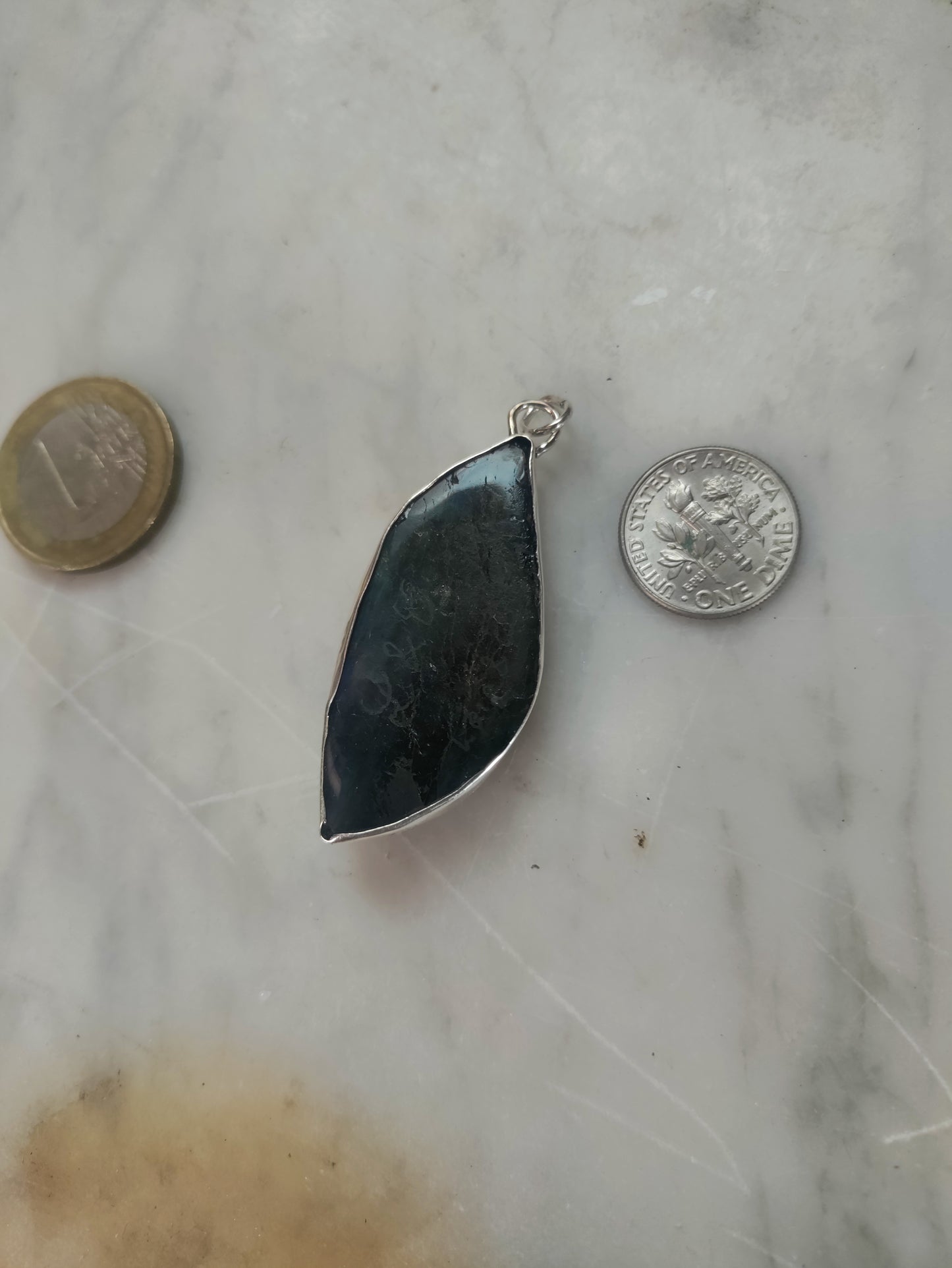 Pendentif argenté Labradorite naturelle flash bleu LEIA&CO