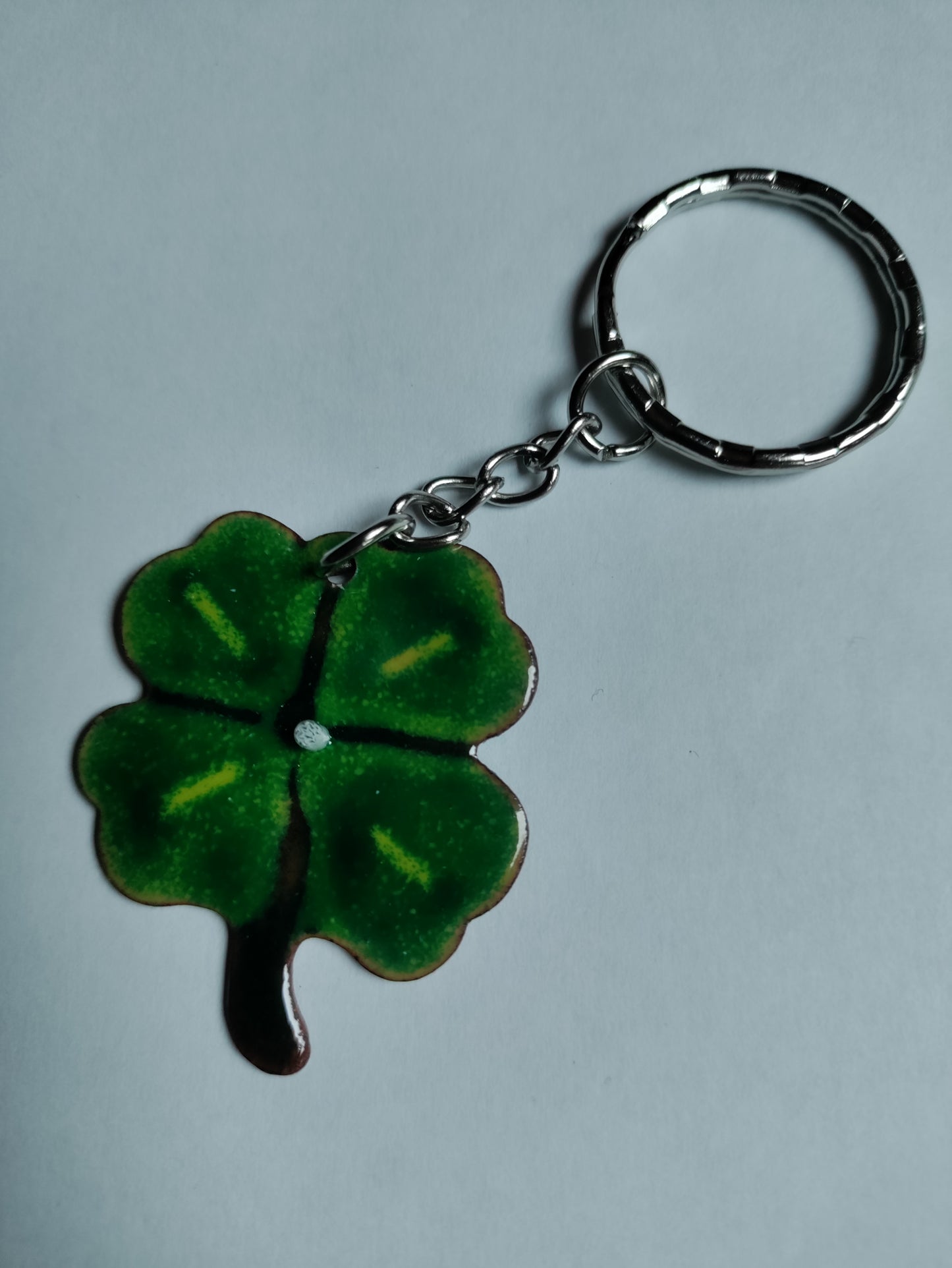 Porte clé Trèfle à 4 feuilles émaillé LEIA&CO