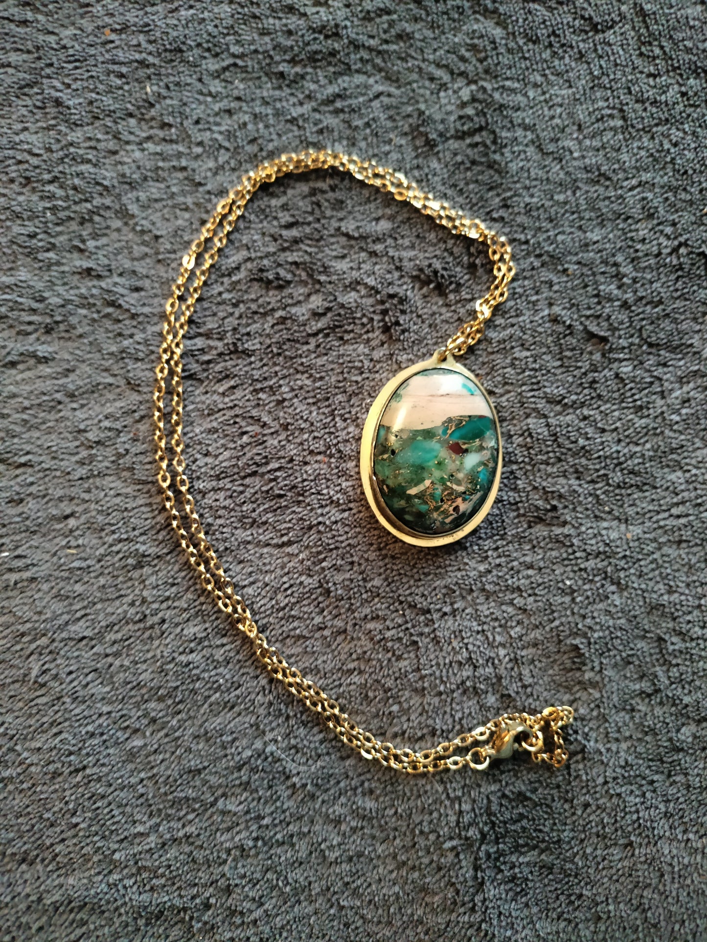 Pendentif doré et pierre de Jaspe turquoise et vert LEIA&CO