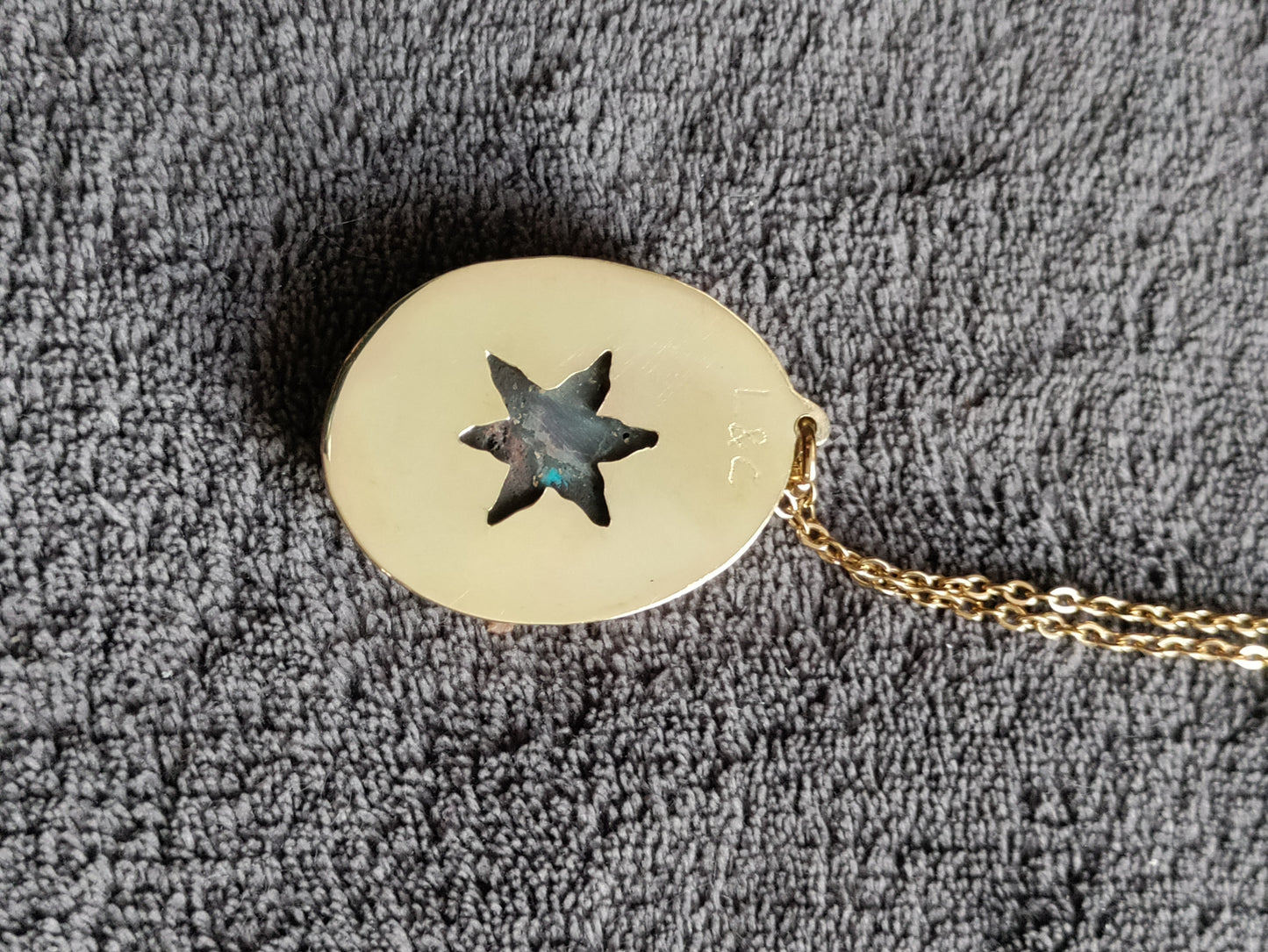 Pendentif doré et pierre de Jaspe turquoise et vert LEIA&CO