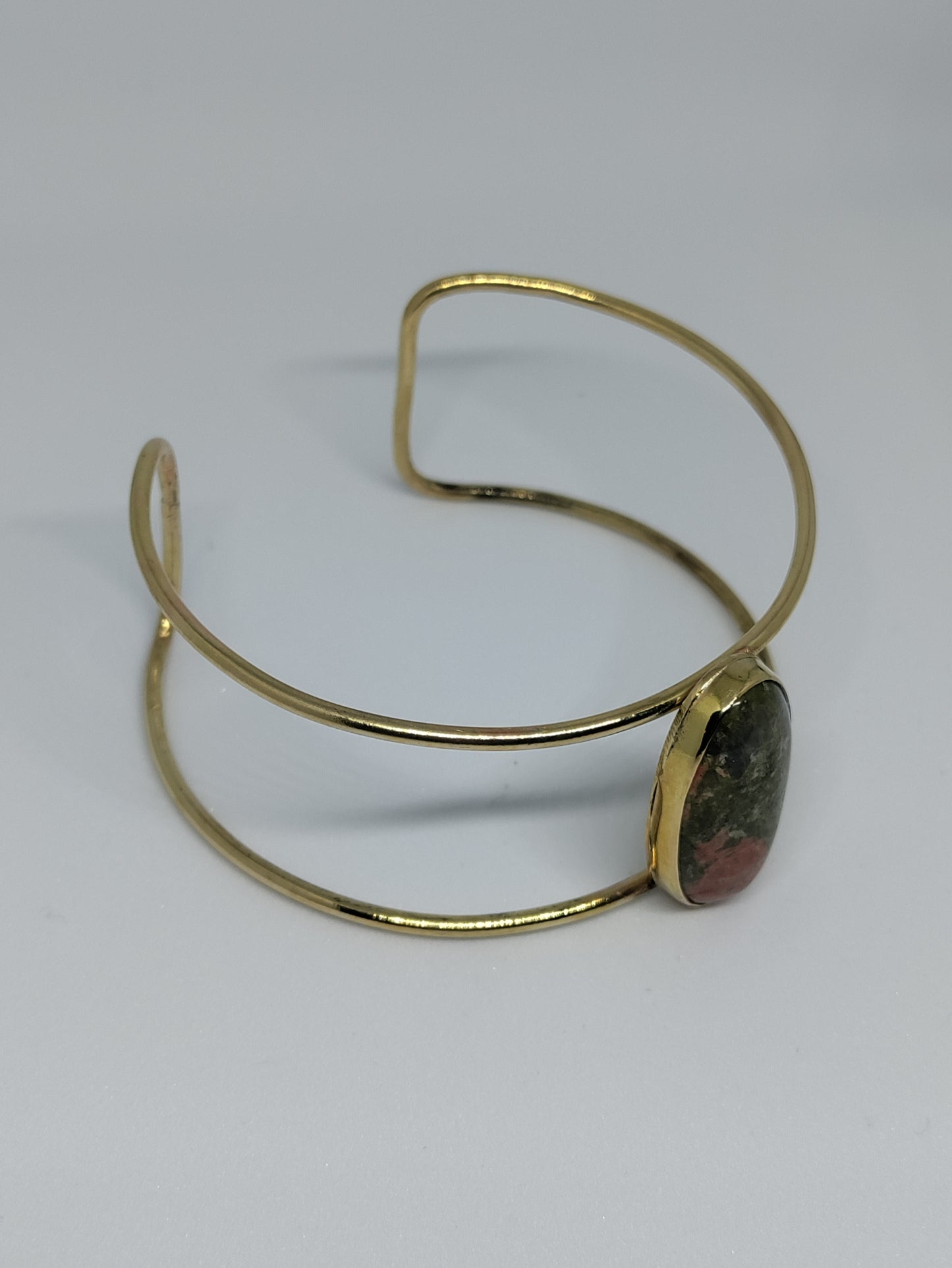 LEIA&CO pink and green indian agate golden cuff bracelet