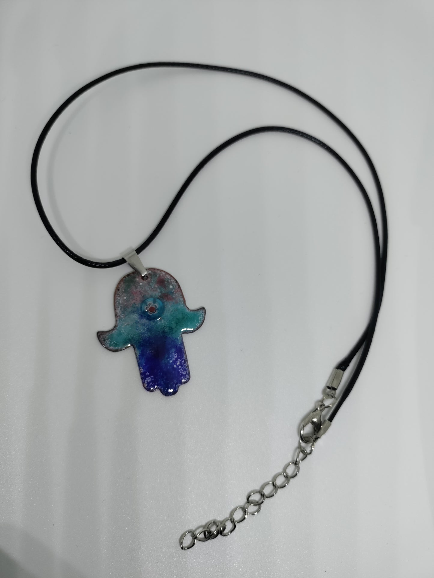 Pendentif main de Fatma cuivre émaillé bleu LEIA&CO
