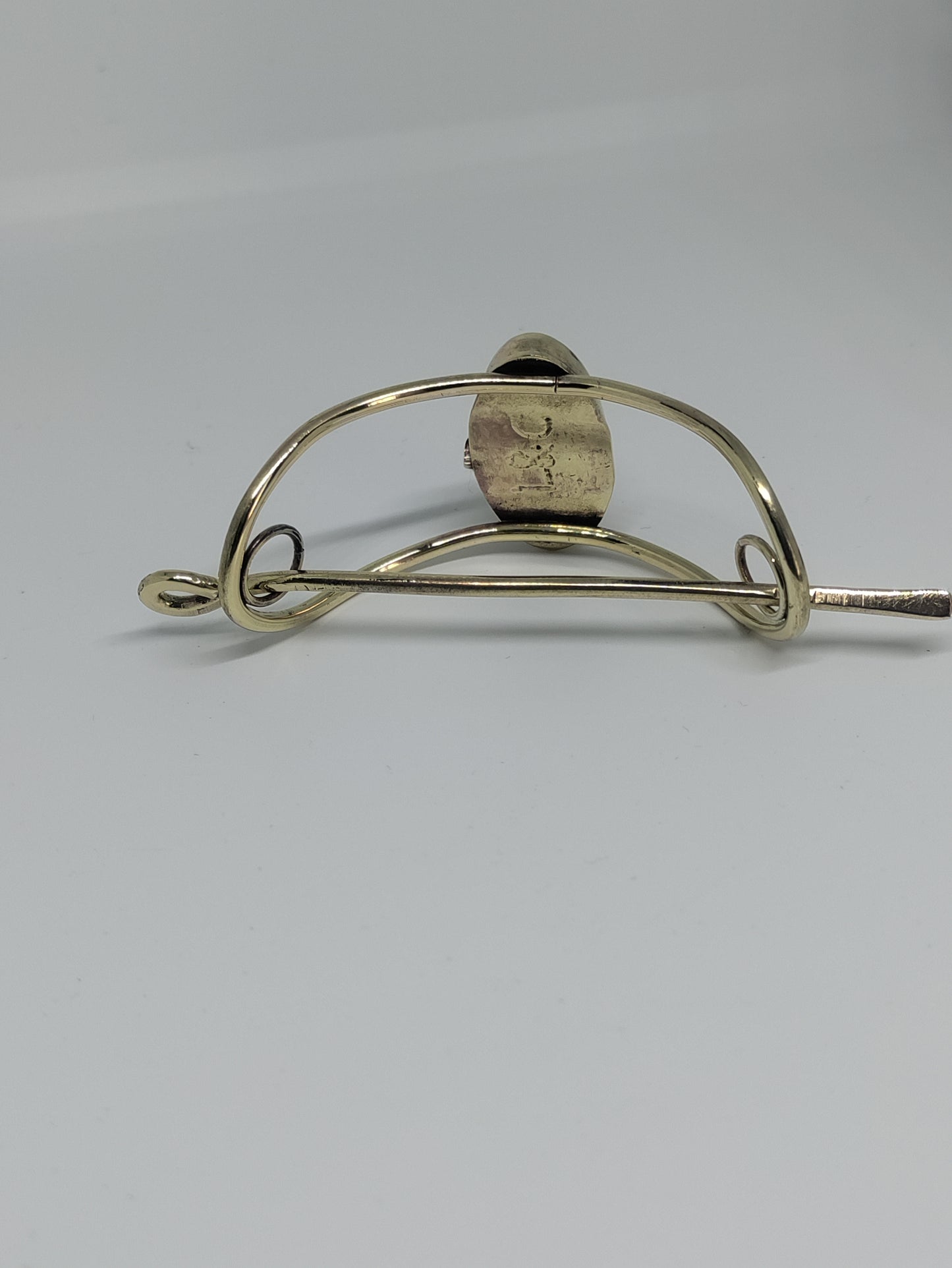 Barrette dorée avec pierre rouge LEIA&CO