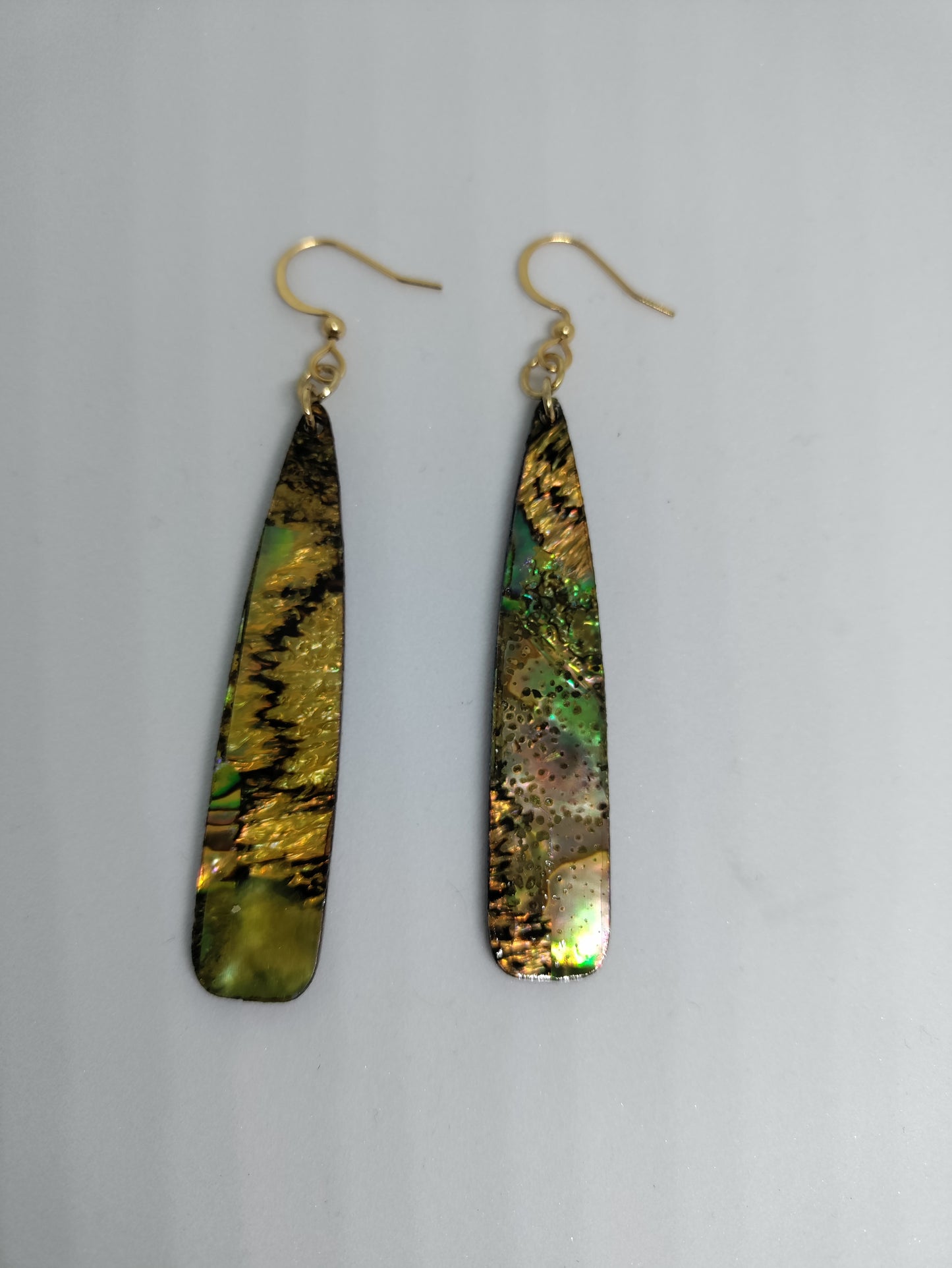 LEIA&CO long colored dangling drop earrings faux abalone shell