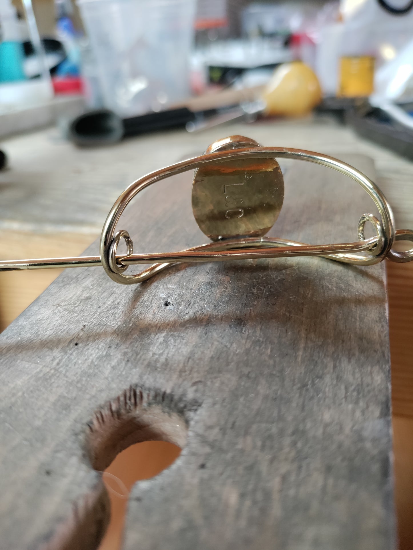 Barrette dorée avec pierre multicolore LEIA&CO