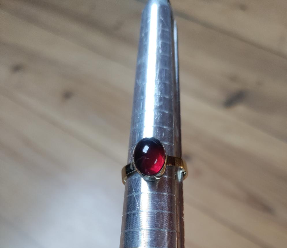 Bague en laiton doré et pierre rouge LEIA&CO taille 50