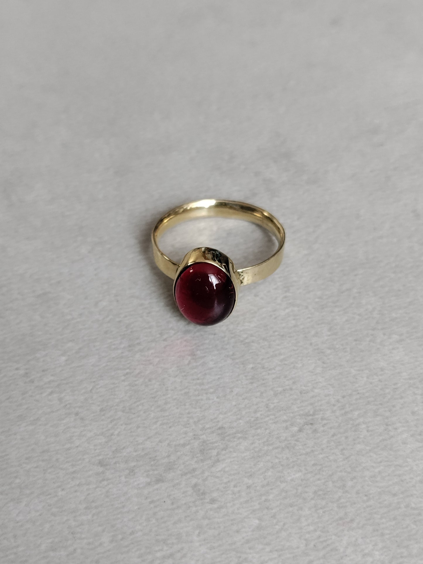 Bague en laiton doré et pierre rouge LEIA&CO taille 50