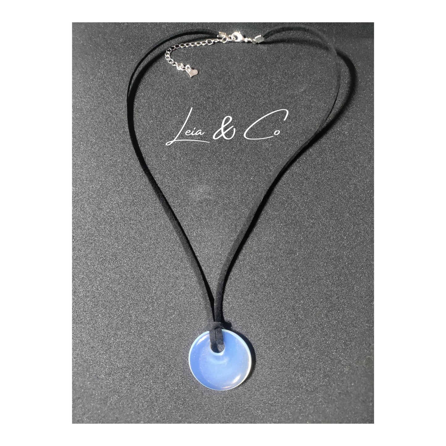 Collier avec pierre ronde Opalite LEIA&CO