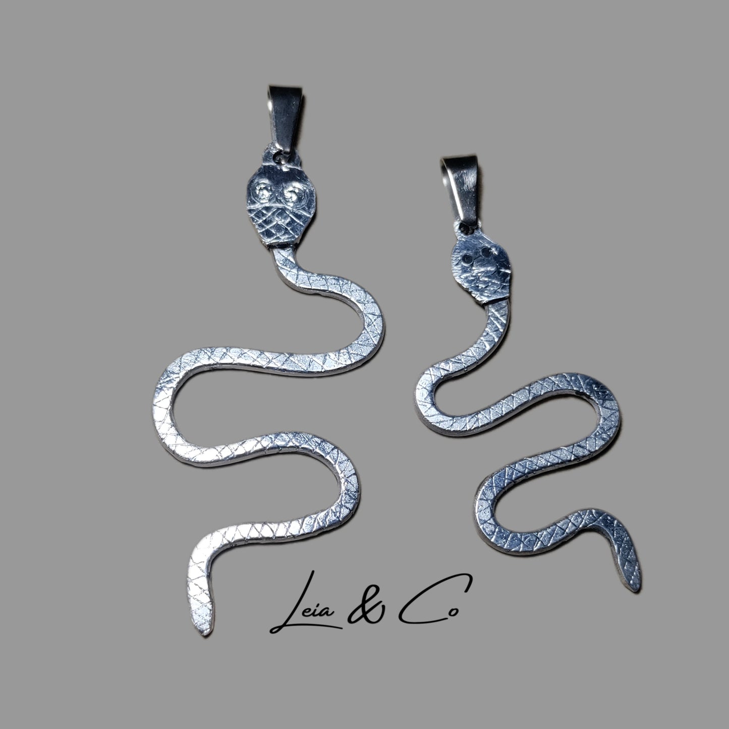 Pendentif serpent argenté LEIA&CO
