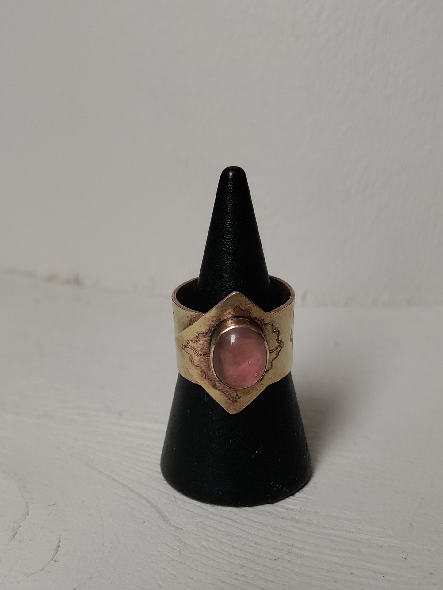 Adjustable patinated brass ring with Egyptian symbols and rose quartz LEIA&CO