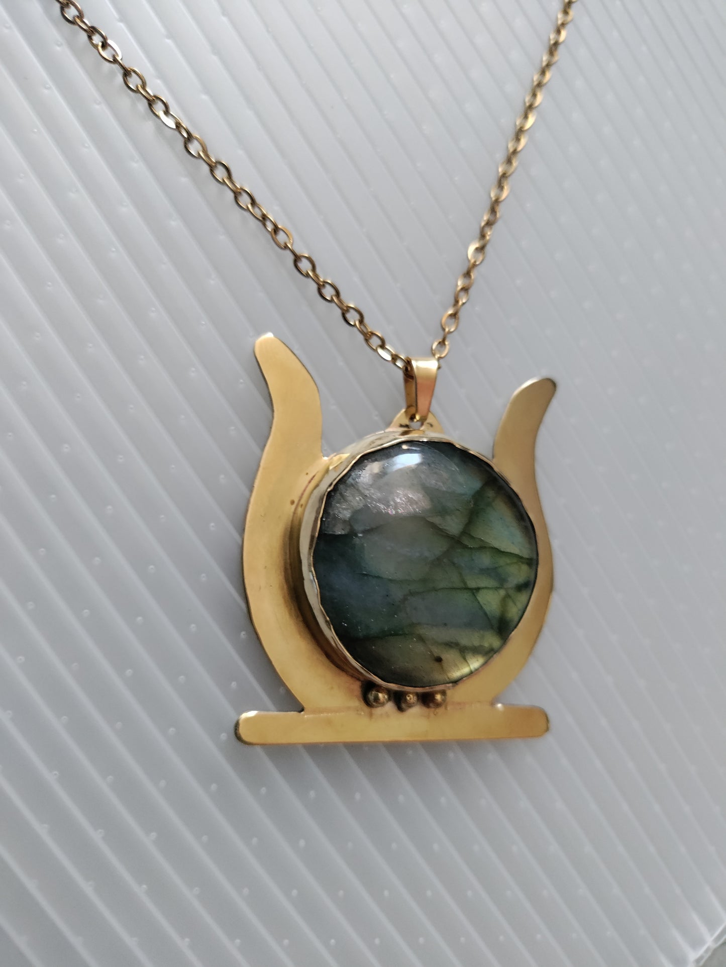 Golden Egyptian solar disk necklace and green Labradorite LEIA&CO