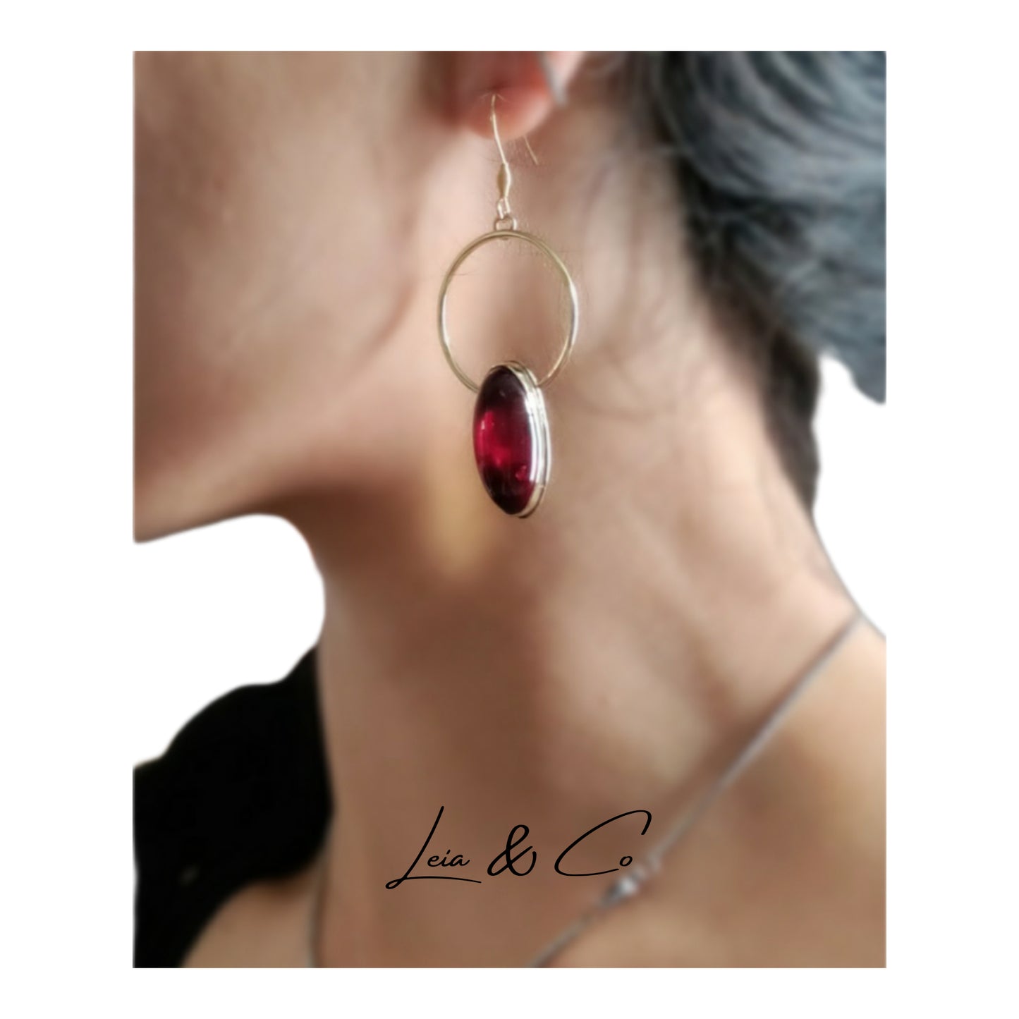 Boucles d'oreilles pendantes avec pierres rouges LEIA&CO