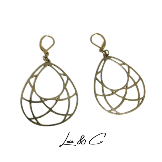 Golden geometrical Drop Earrings LEIA&CO